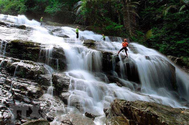 Quảng Bình được định hướng trở thành trung tâm du lịch mạo hiểm của châu Á